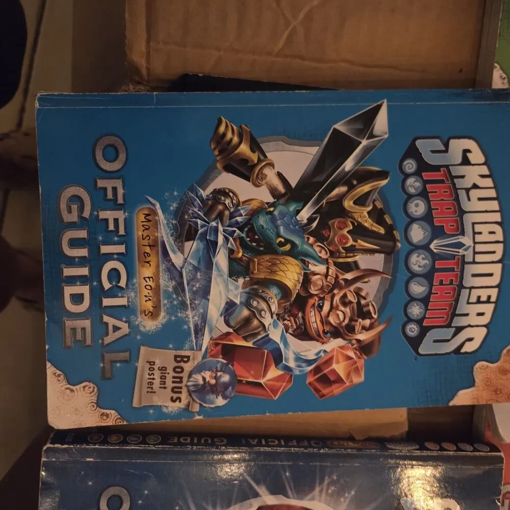 Skylanders Official Guide Book Lot 5 Spyro Giants Swap Force Trap Team